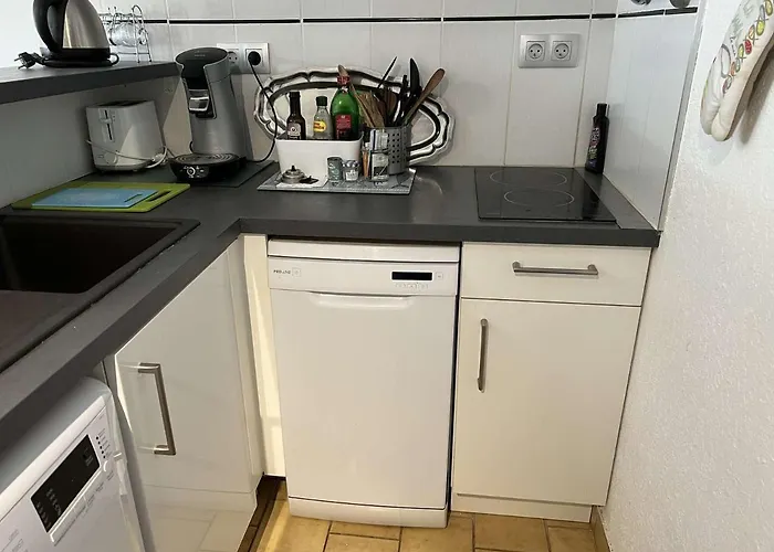 Avec Parking, Lave-linge, Lave-vaisselle, Proche Et Commerces - Fr-1-702-17 Apartman *