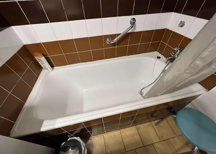 Avec Parking, Lave-linge, Lave-vaisselle, Proche Et Commerces - Fr-1-702-17